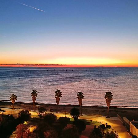 Maremare, Really On The Beach, With Private Parking Savone Extérieur photo