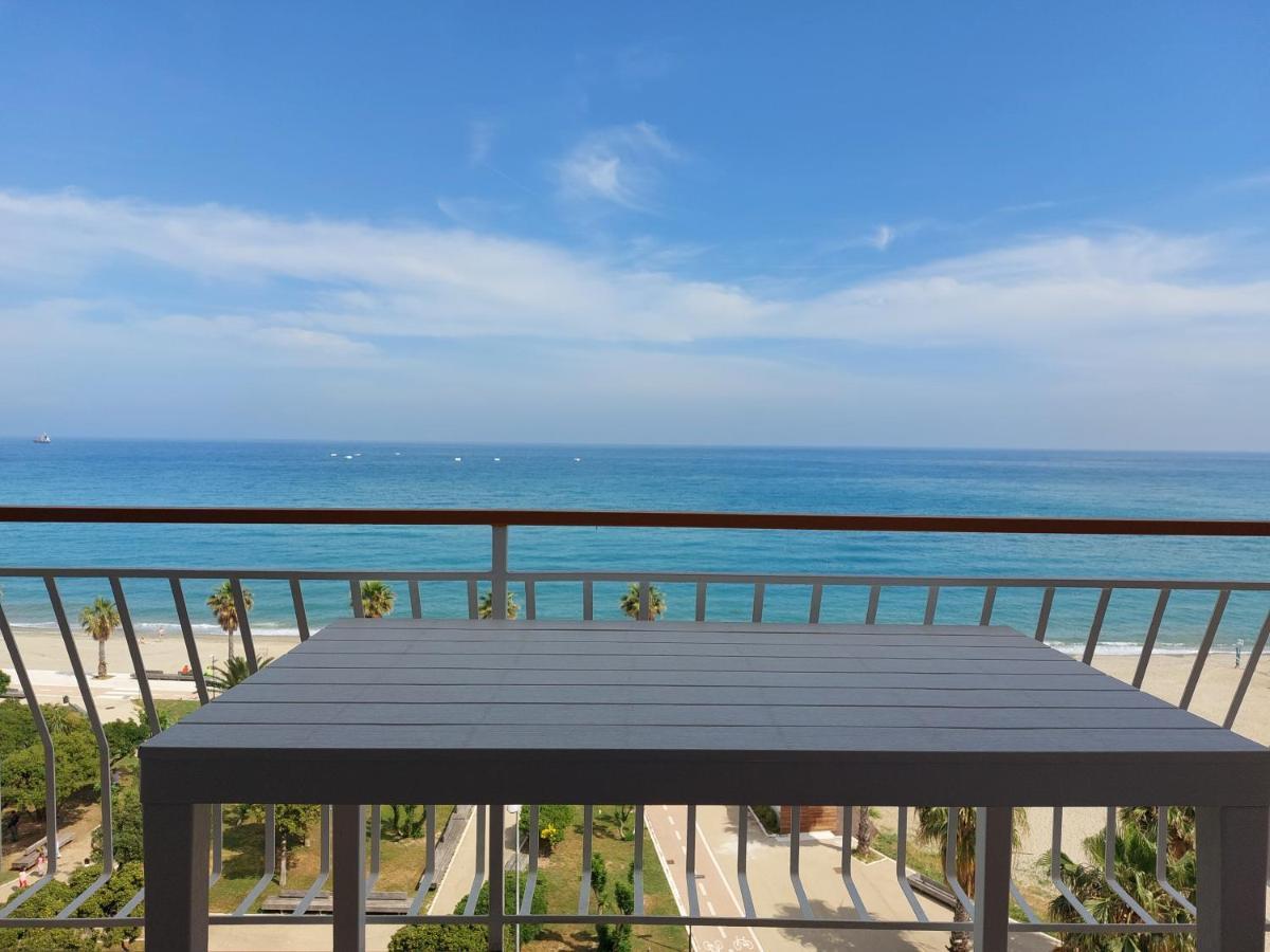 Maremare, Really On The Beach, With Private Parking Savone Extérieur photo